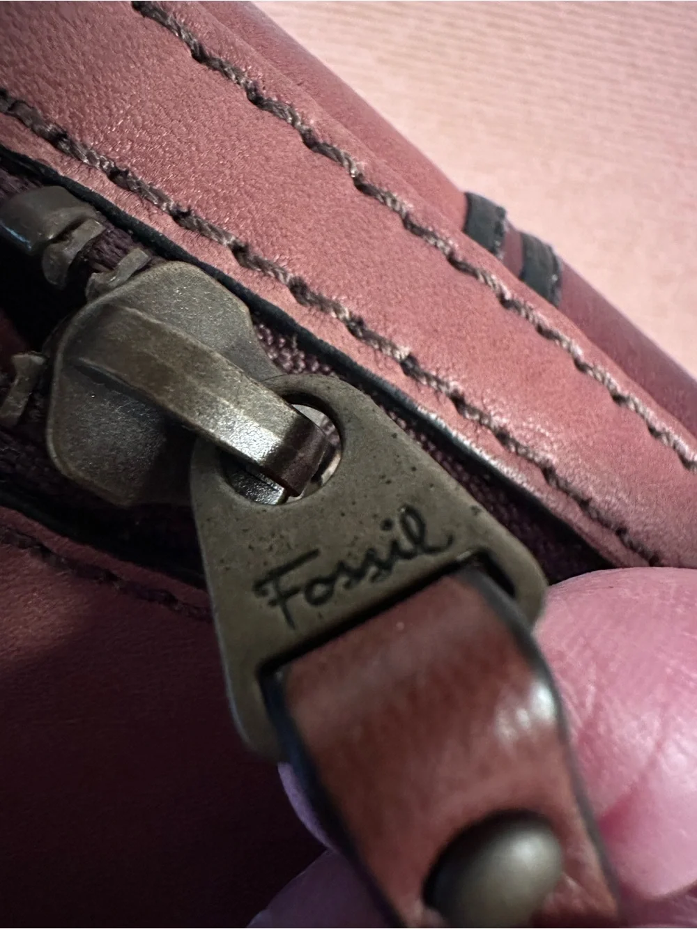 Vintage Fossil Reissue VRI Push Lock Two Tone, Leather Clutch Wallet